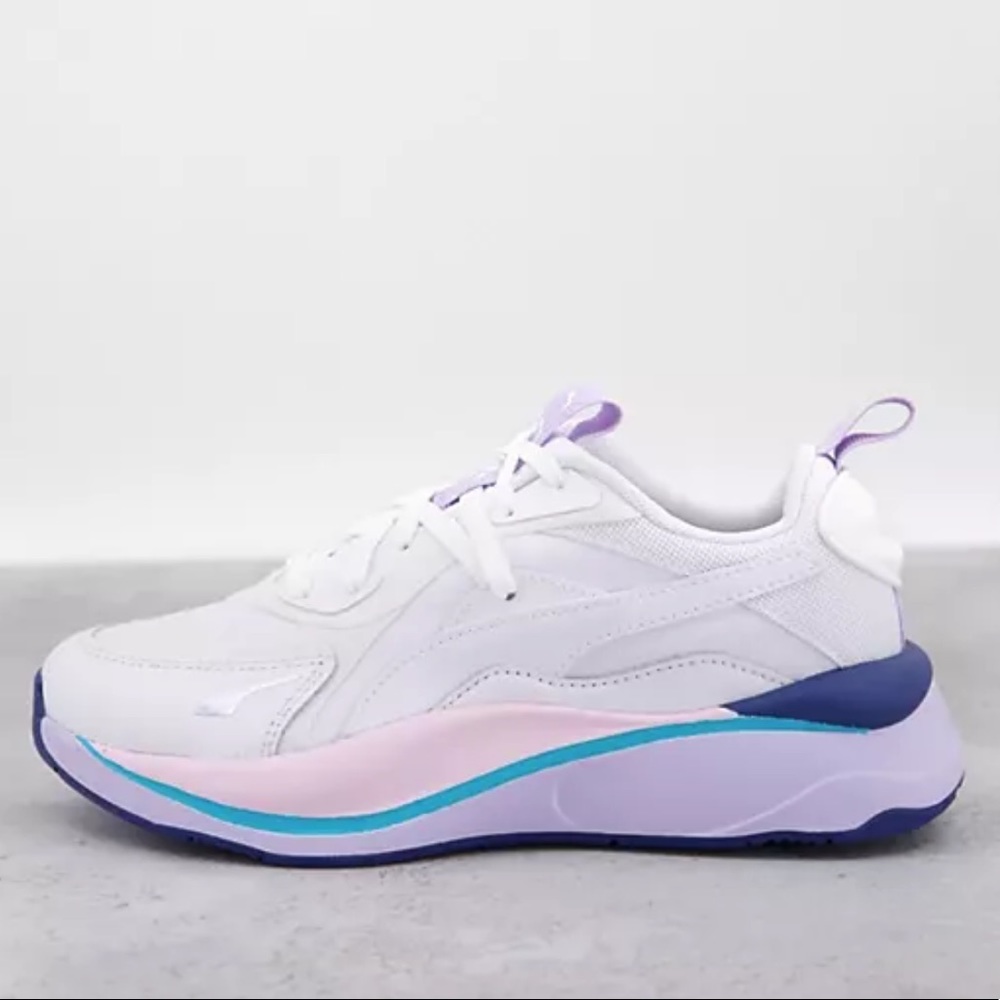 066-PUMA RS-Curve sneakers in white and lilac